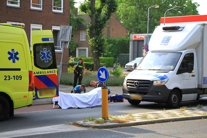 Persoon gewond bij aanrijding door bakwagen