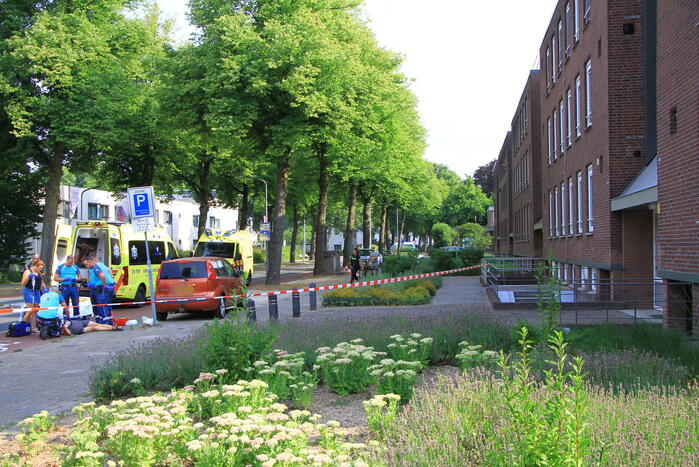 Persoon gewond bij aanrijding door bakwagen