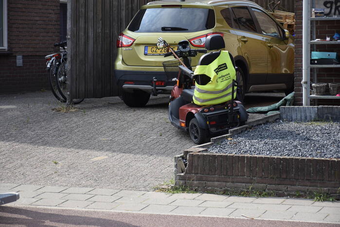 Oudere komt ten val met scootmobiel