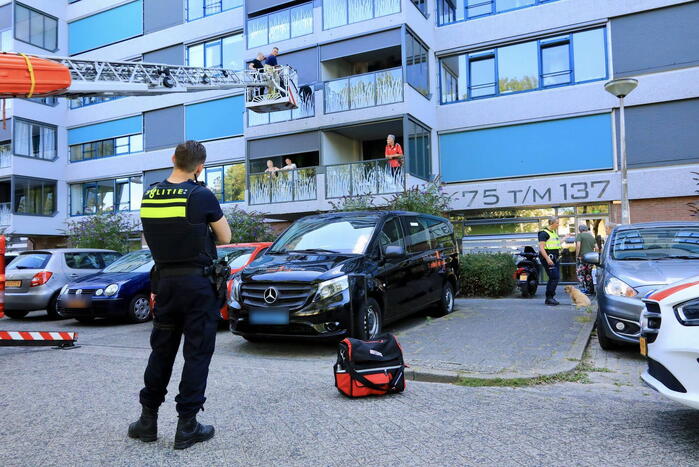 Brandweer ingezet voor binnentreden van woning