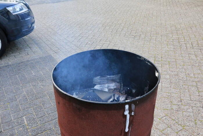 Vuurton op bedrijventerrein in brand