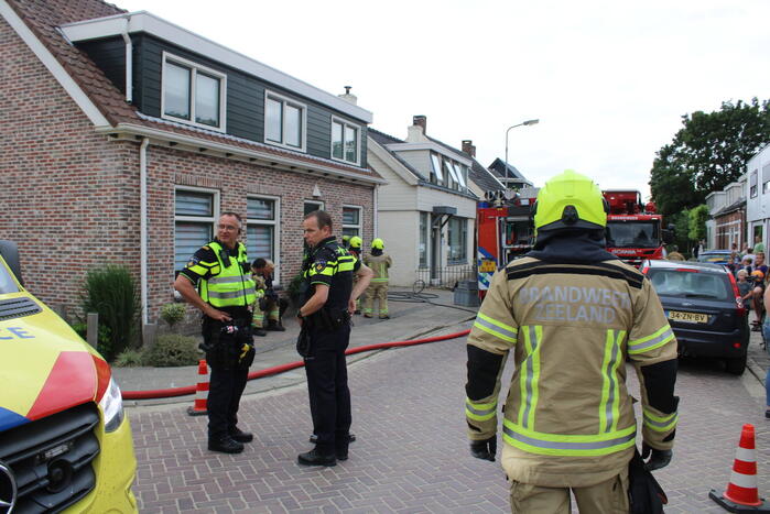 Middelbrand in woonhuis snel onder controle