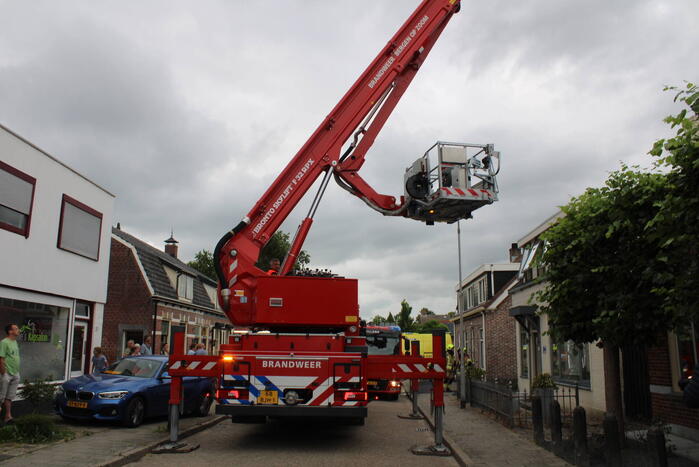 Middelbrand in woonhuis snel onder controle