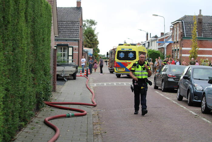 Middelbrand in woonhuis snel onder controle