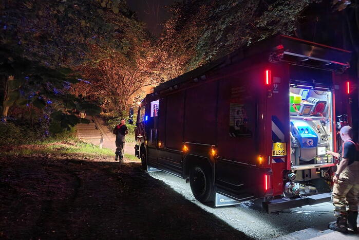 Hooibalen vliegen in brand