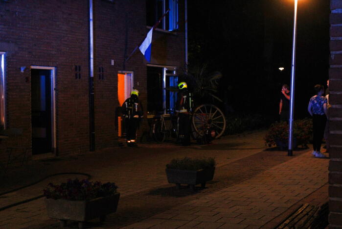 Persoon gewond na brand bij woning