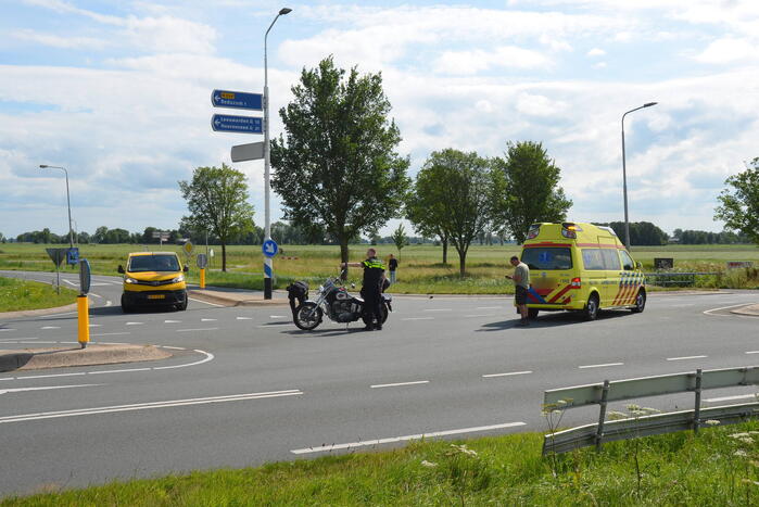 Motorrijder gewond bij verkeersongeval