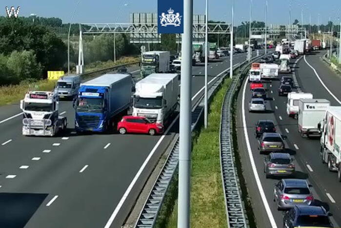 File na verkeersongeval knooppunt Batadorp