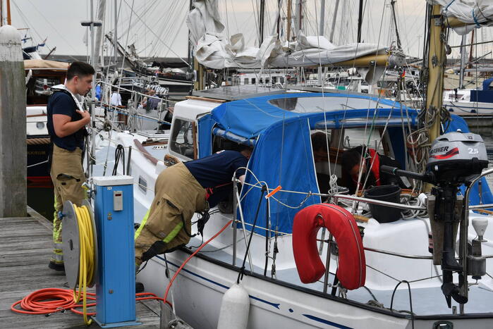 Brandweer inzet na zink gevaar schip