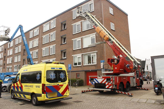 Traumahelikopter landt op speelveld