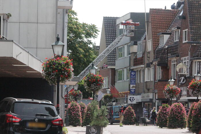 Straat afgezet voor verward persoon