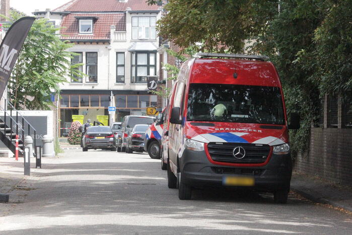 Straat afgezet voor verward persoon