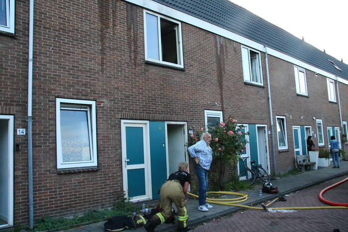 Twee gewonden bij woningbrand