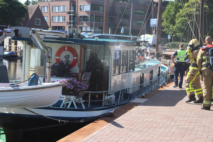 Brand op plezierboot