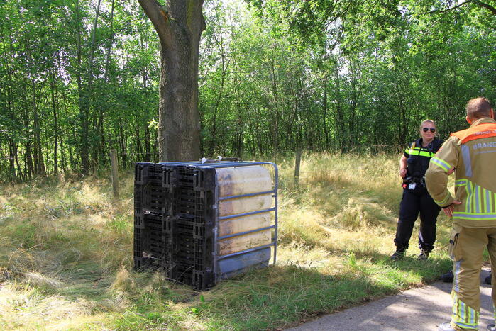 Onderzoek naar gedumpt vat met vloeistoffen