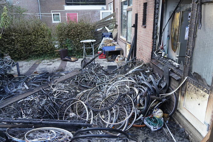 Schuur verwoest door uitslaande brand