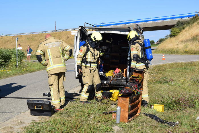 Brand in laadruimte van bestelbus