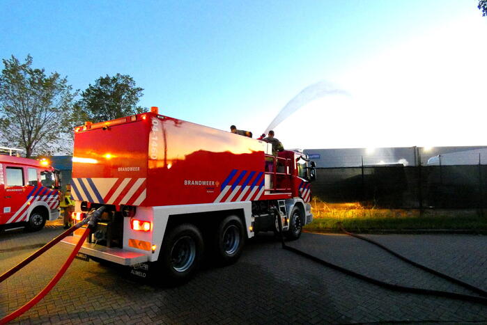 Brand in trailer van vrachtwagen