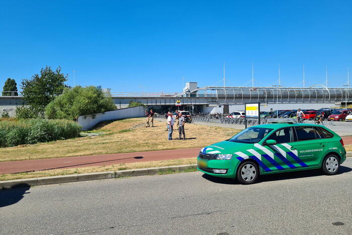 Zoekactie in water na aantreffen scooter