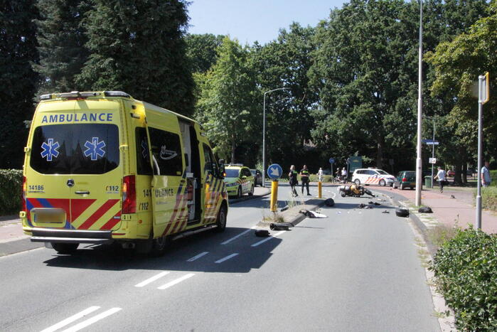 Motorrijder zwaargewond bij verkeersongeval