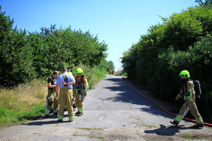 Leegstaande stal in brand