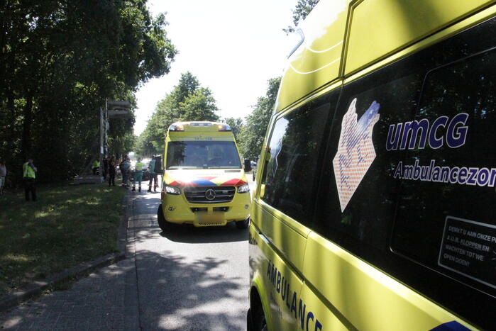 Twee auto's botsen bij afrit A27