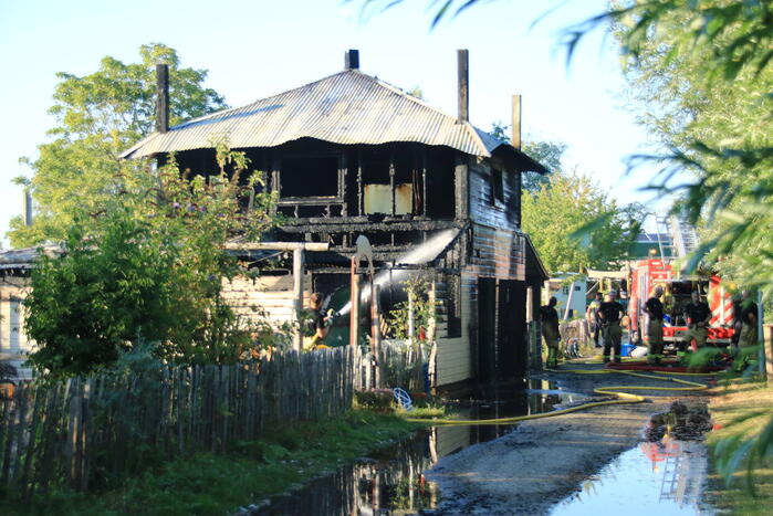 Gebouw volledig afgebrand