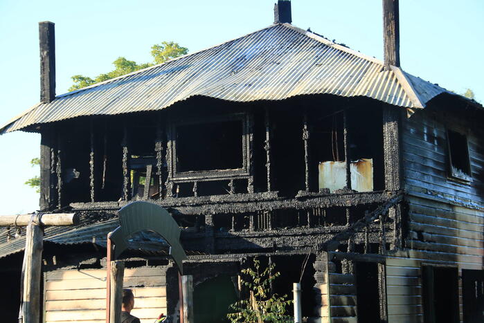 Gebouw volledig afgebrand