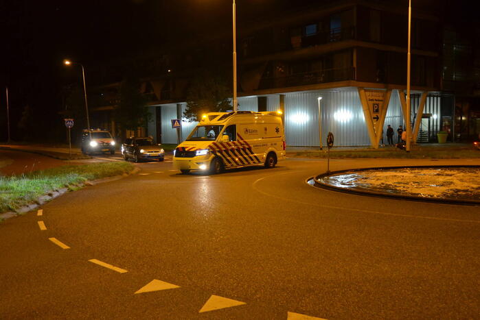 Fietser geschept door auto