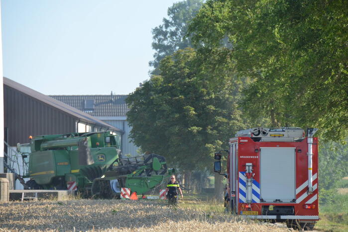 Grote brand in kuilbalen op boerderij
