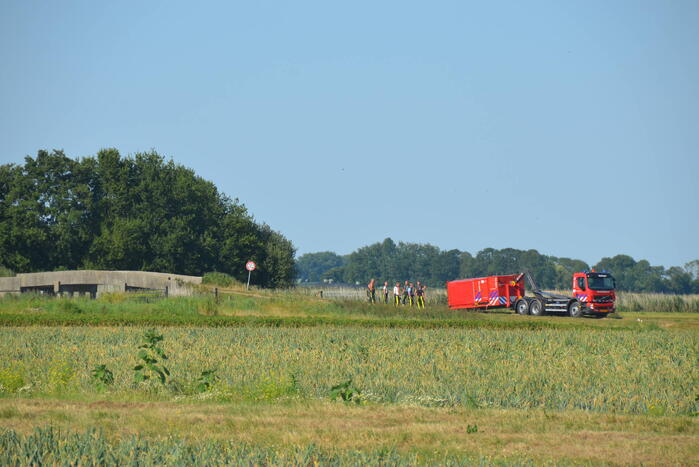 Grote brand in kuilbalen op boerderij