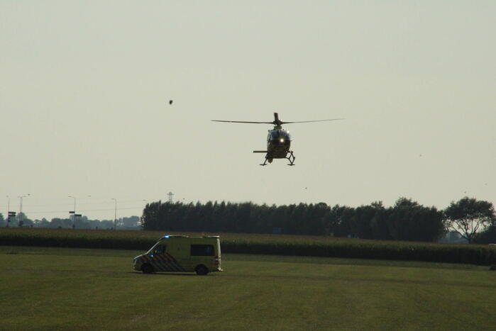 Persoon overleden na belanden in sloot bij ongeval