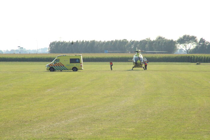 Persoon overleden na belanden in sloot bij ongeval