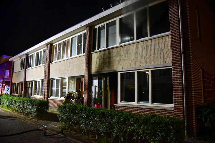 Uitslaande brand verwoest woning