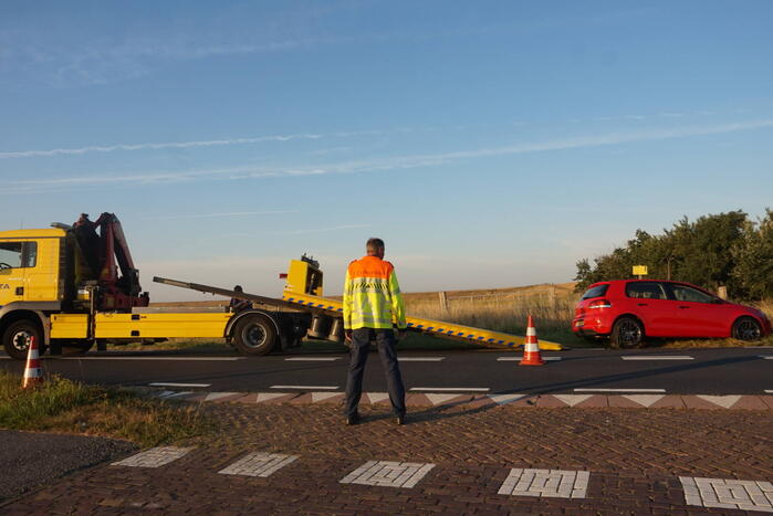 Automobilist belandt met auto te water