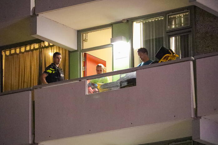 Woning in Bijlmer onder vuur genomen na vechtpartij