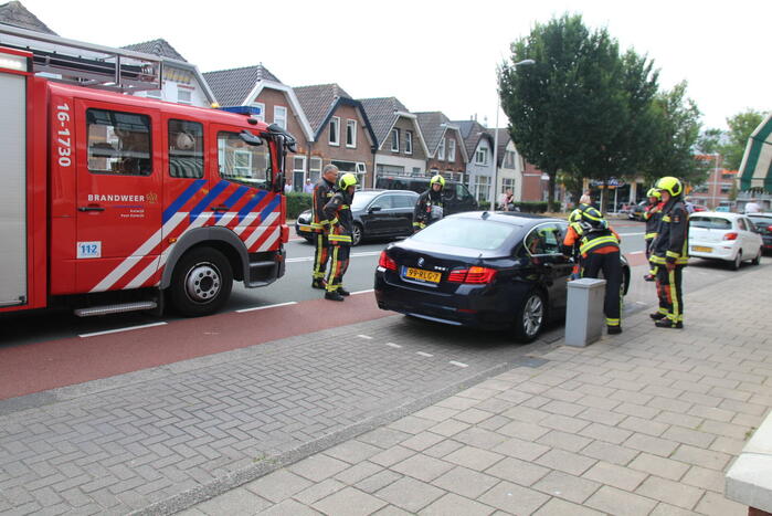 Brand in auto blijkt lek in koelvloeistoftank