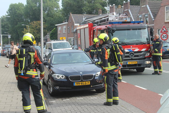 Brand in auto blijkt lek in koelvloeistoftank