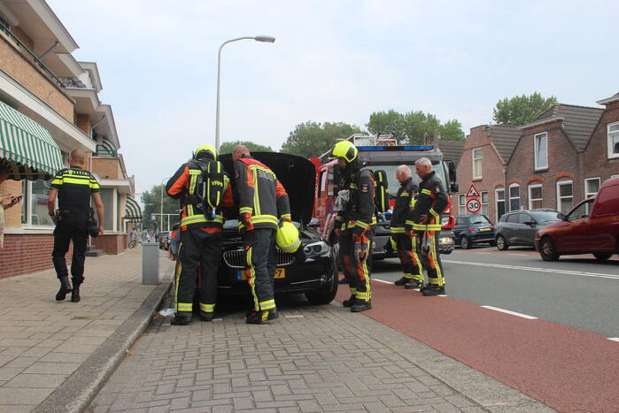 Brand in auto blijkt lek in koelvloeistoftank