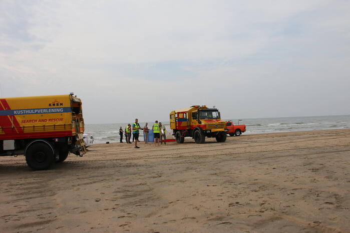 Persoon overleden bij incident op strand
