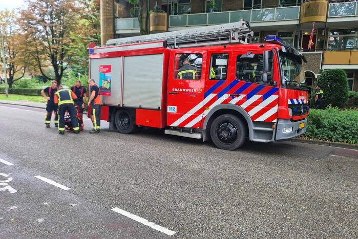 Brand in keuken van flatwoning