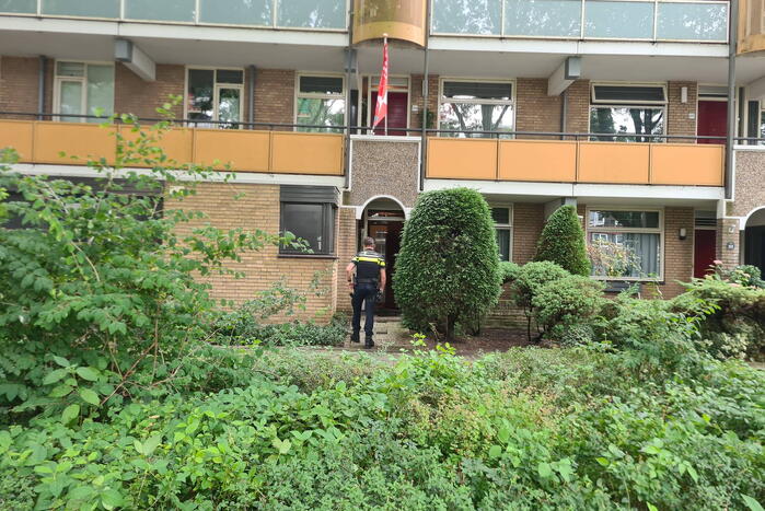 Brand in keuken van flatwoning