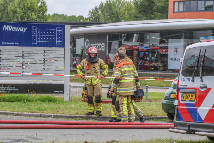 Zeer grote brand in bedrijfsverzamelgebouw