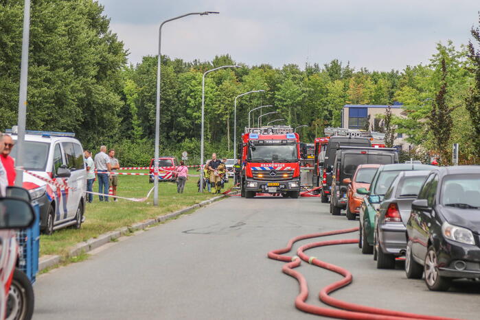 Zeer grote brand in bedrijfsverzamelgebouw