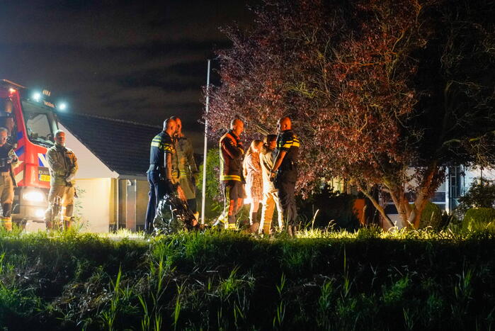 Persoon gewond na val in water