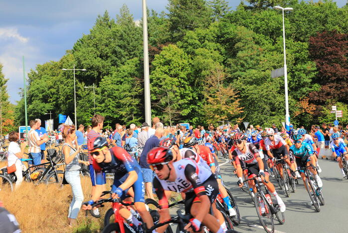 Topwielrenners Spaanse La Vuelta Holanda razen door de regio