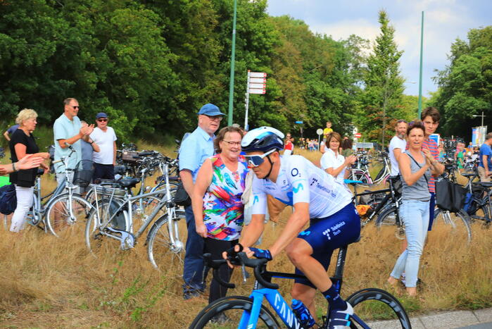 Topwielrenners Spaanse La Vuelta Holanda razen door de regio