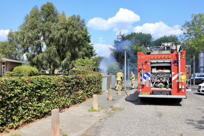 Brand in papiercontainer na harde knal