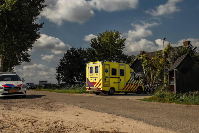 Mevrouw in gezicht getrapt door paard