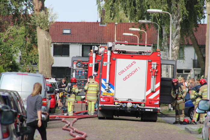 Woning zwartgeblakerd vanwege brand in keuken